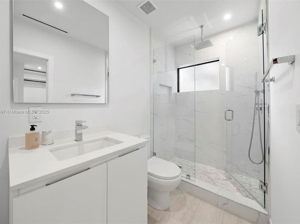 8033 Noremac Ave, Miami Beach FL 33141
