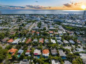 8033 Noremac Ave, Miami Beach FL 33141