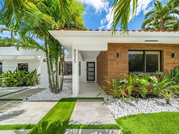 8033 Noremac Ave, Miami Beach FL 33141