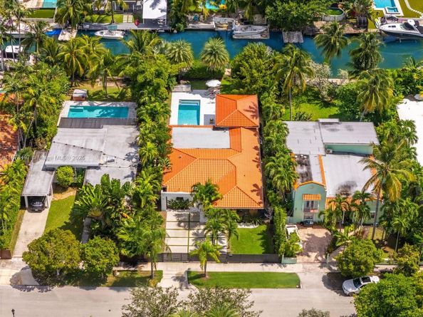 8033 Noremac Ave, Miami Beach FL 33141