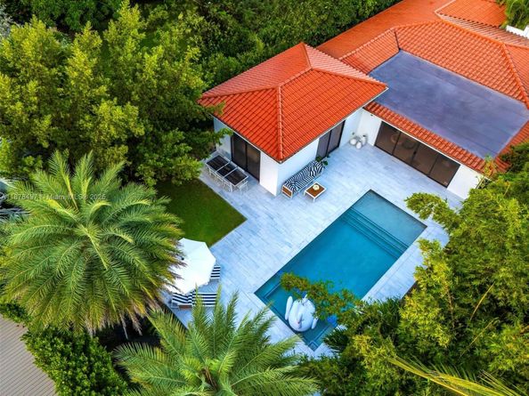 8033 Noremac Ave, Miami Beach FL 33141