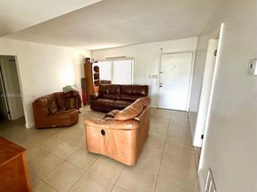 8650 SW 133rd Ave Rd 314, Miami FL 33183