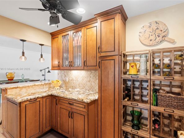 1107 Washington St, Hollywood FL 33019