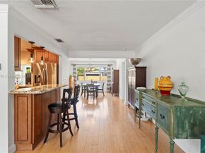 1107 Washington St, Hollywood FL 33019