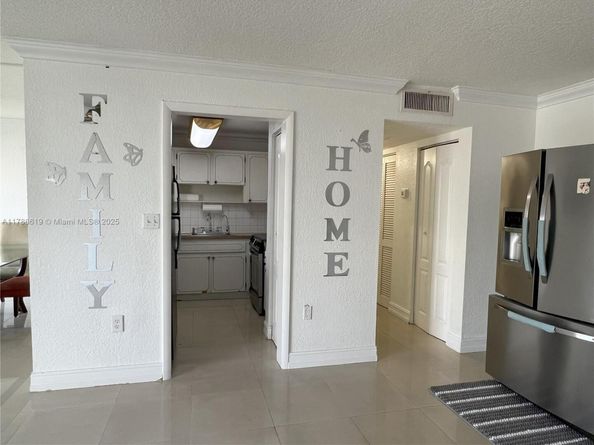 3665 NE 167th St 308, North Miami Beach FL 33160