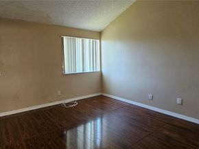 610 Commodore Dr, Plantation FL 33325