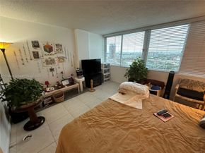 7135 Collins Ave 1721, Miami Beach FL 33141