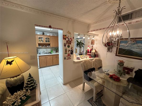 7135 Collins Ave 1721, Miami Beach FL 33141