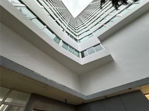 7135 Collins Ave 1721, Miami Beach FL 33141