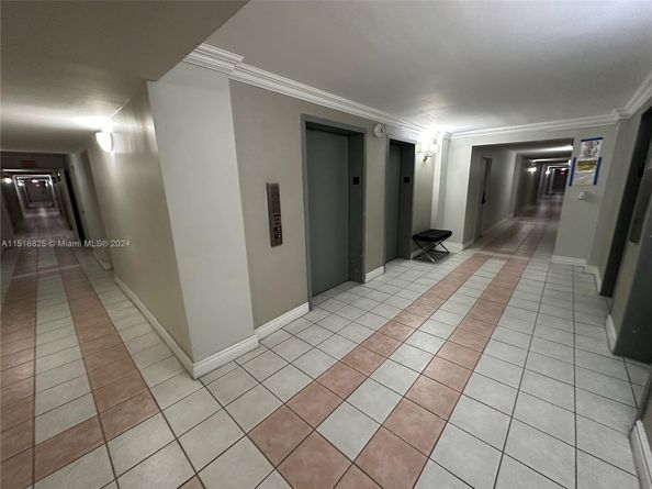 7135 Collins Ave 1721, Miami Beach FL 33141