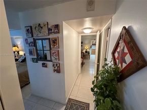 7135 Collins Ave 1721, Miami Beach FL 33141