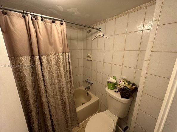 7135 Collins Ave 1721, Miami Beach FL 33141