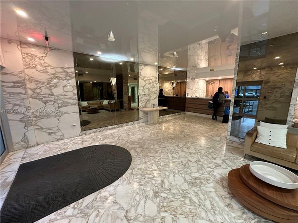 7135 Collins Ave 1721, Miami Beach FL 33141