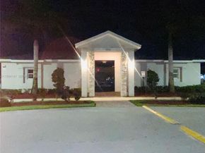 1766 SE 7th Ter, Homestead FL 33034