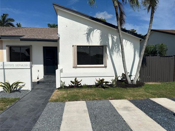 Undisclosed Address #A12017575, Miami FL 33186