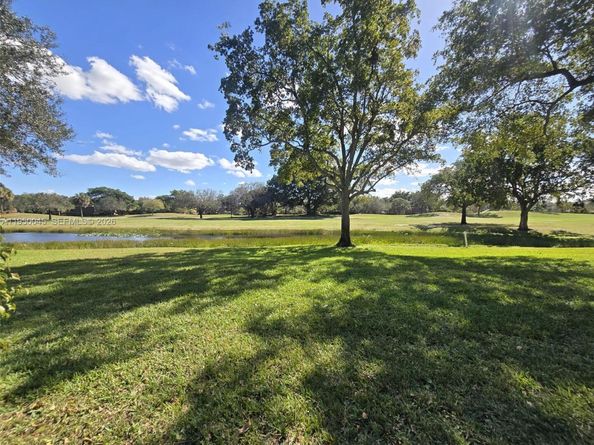 2080 SW 90th Ave C13, Davie FL 33324