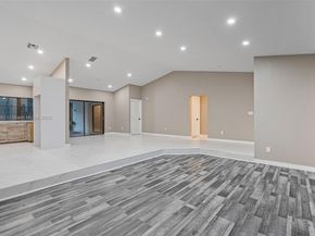 4490 SW 105th Ave, Davie FL 33328