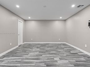 4490 SW 105th Ave, Davie FL 33328