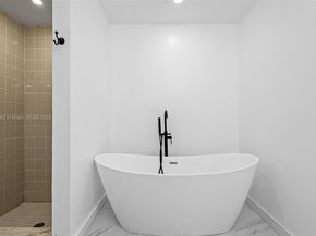 4490 SW 105th Ave, Davie FL 33328