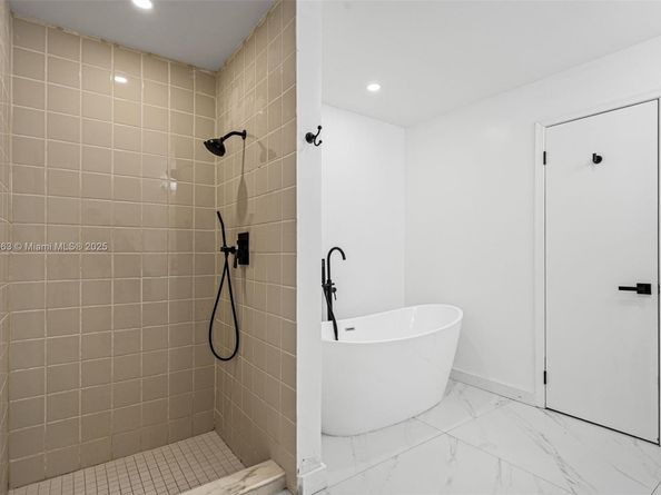 4490 SW 105th Ave, Davie FL 33328