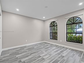 4490 SW 105th Ave, Davie FL 33328