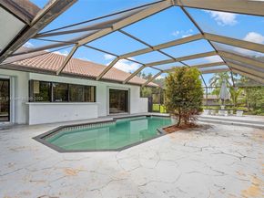 4490 SW 105th Ave, Davie FL 33328