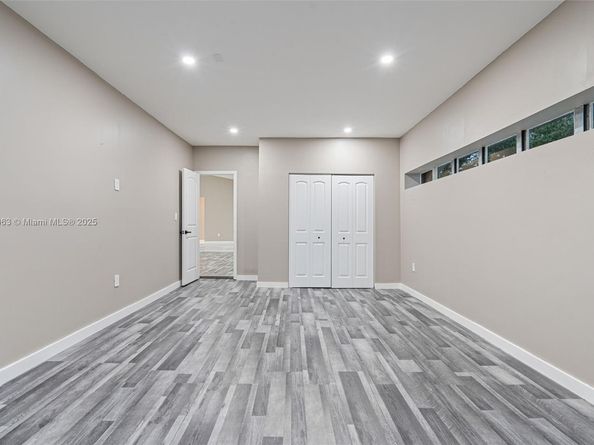 4490 SW 105th Ave, Davie FL 33328