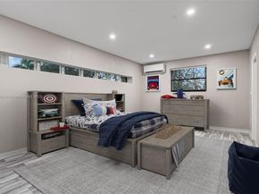 4490 SW 105th Ave, Davie FL 33328