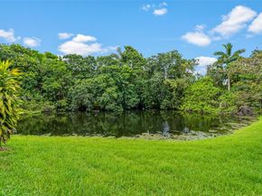 4490 SW 105th Ave, Davie FL 33328