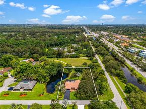 4490 SW 105th Ave, Davie FL 33328