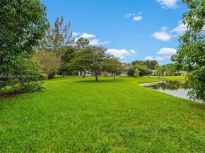 4490 SW 105th Ave, Davie FL 33328