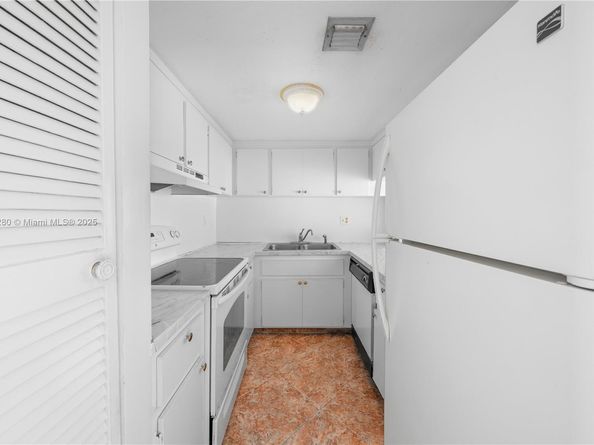 995 SW 84th Ave 126, Miami FL 33144