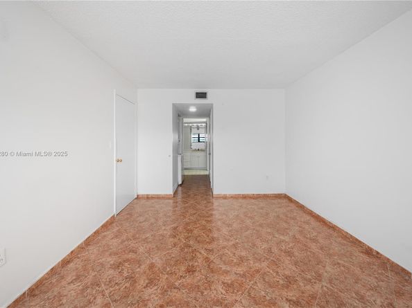 995 SW 84th Ave 126, Miami FL 33144