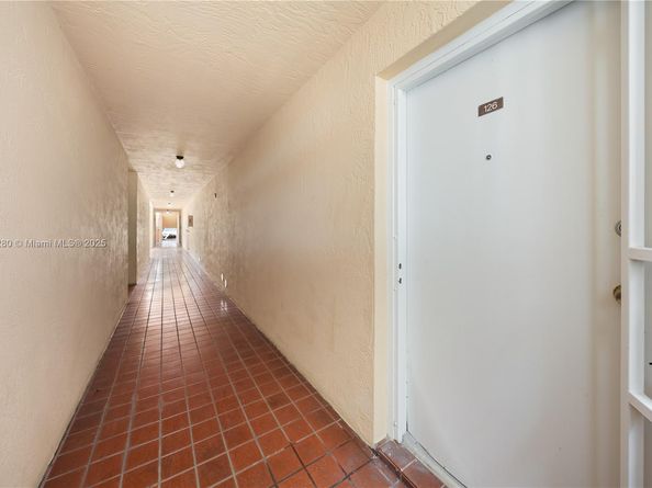 995 SW 84th Ave 126, Miami FL 33144