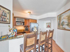 9055 SW 73rd Ct 903, Miami FL 33156