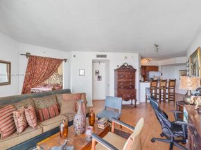 9055 SW 73rd Ct 903, Miami FL 33156