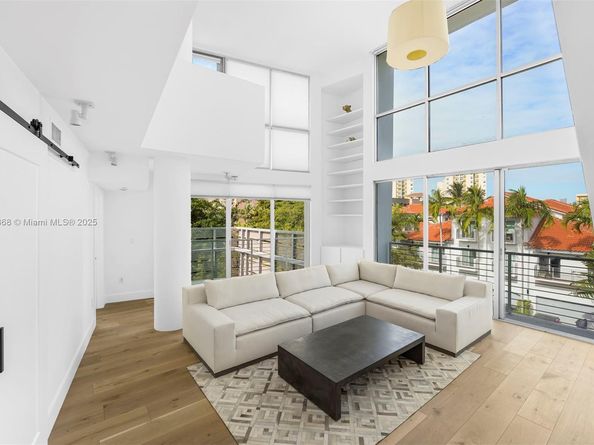 221 Jefferson Ave 10, Miami Beach FL 33139