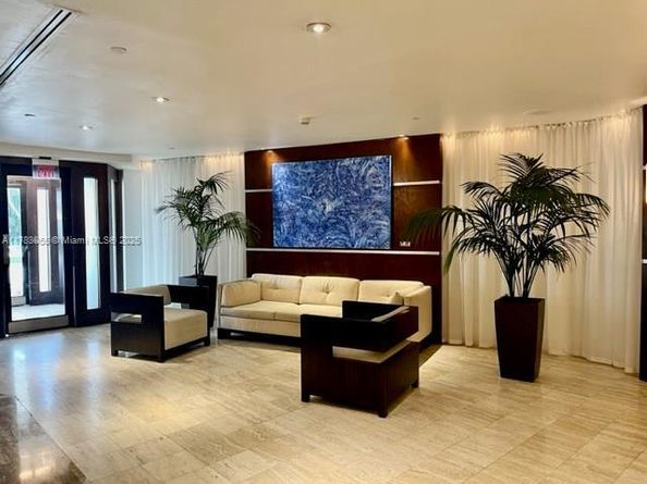 2451 Brickell Ave 4P, Miami FL 33129