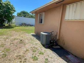 8201 NW 6th Ave, Miami FL 33150