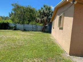 8201 NW 6th Ave, Miami FL 33150