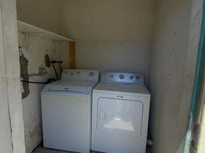 8201 NW 6th Ave, Miami FL 33150