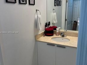 140 S Dixie Hwy 703, Hollywood FL 33020