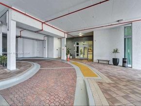 140 S Dixie Hwy 703, Hollywood FL 33020