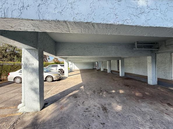 4370 NW 11th St 206, Miami FL 33126