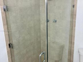 1450 NE 191st St 205, Miami FL 33179