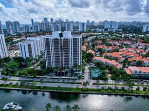 3598 Yacht Club Dr 302, Aventura FL 33180