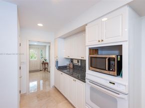 13020 SW 70th Ave, Pinecrest FL 33156