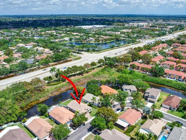 16249 NW 24th St, Pembroke Pines FL 33028