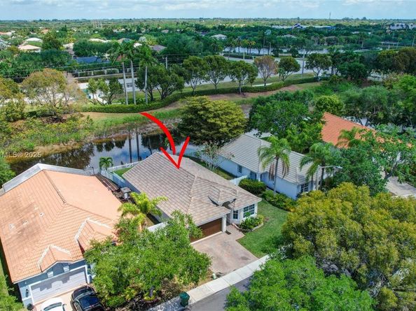 16249 NW 24th St, Pembroke Pines FL 33028