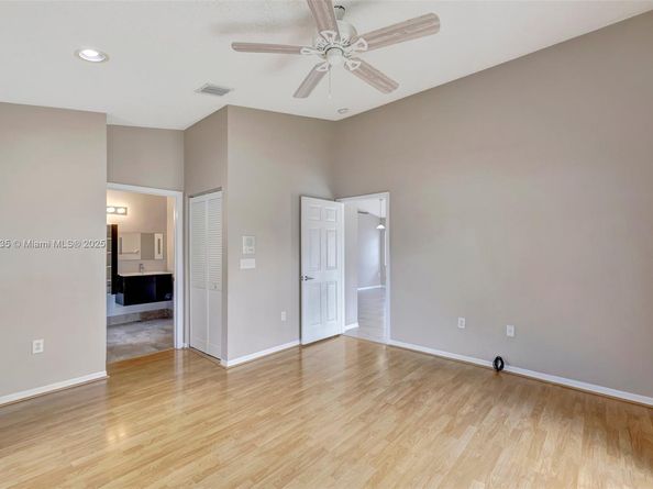 16249 NW 24th St, Pembroke Pines FL 33028